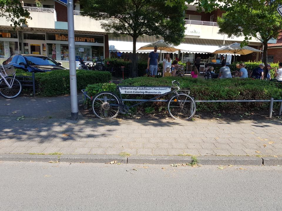 Bild von einem langen Werberad